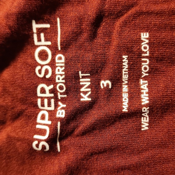 Torrid Rust Colored Tunic T Shirt Super Soft. SIZE 3 - Picture 2 of 2